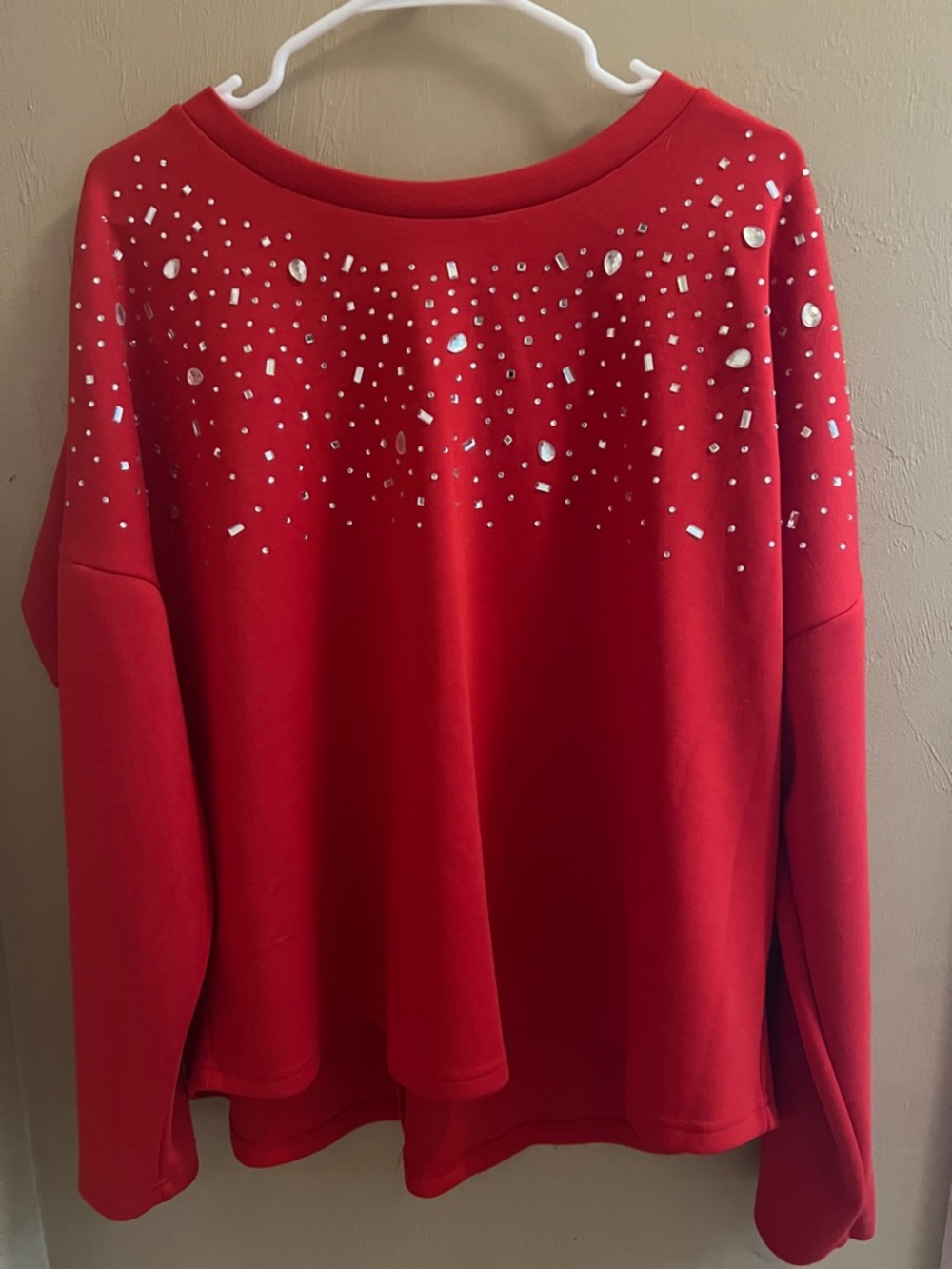 Women’s long sleeve top
